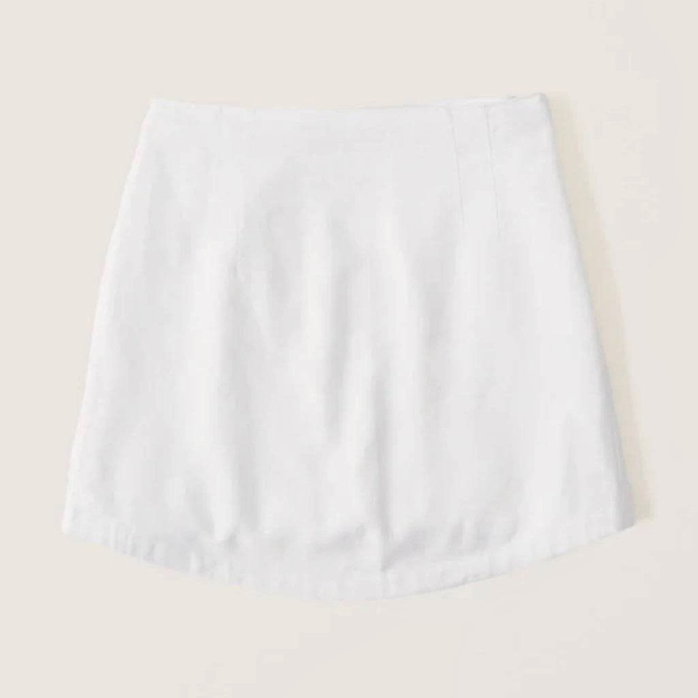 NWT Abercrombie White Linen Mini Skirt Size M